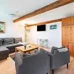 Apartmán Am Halbmond 1 *